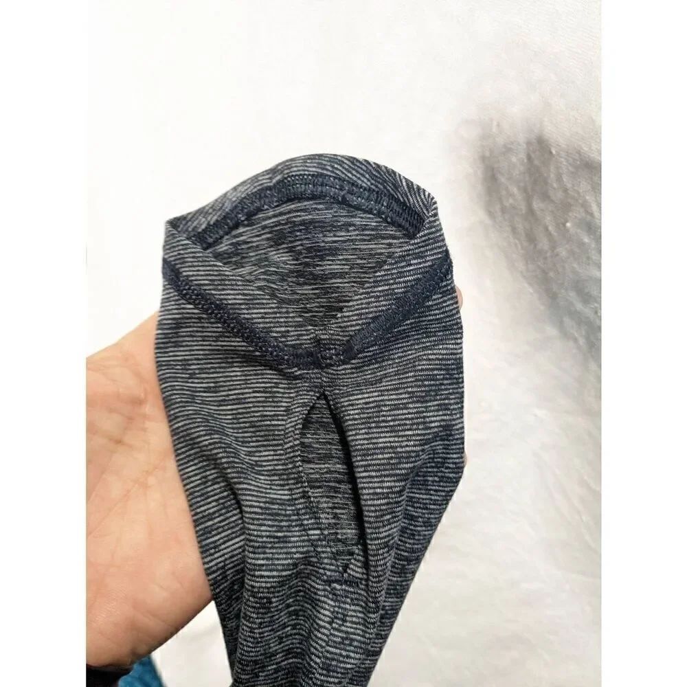 The North Face Womens FlashDry Lightweight Quarter Zip Pullover Sweater L - Picture 10 of 10